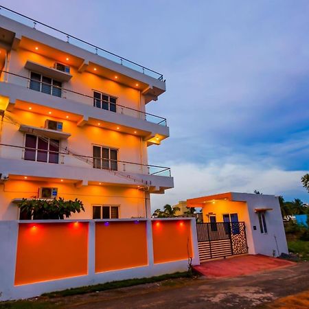 Dreamland Retreat With Swimming Pool Apartamento Kottakuppam Exterior foto