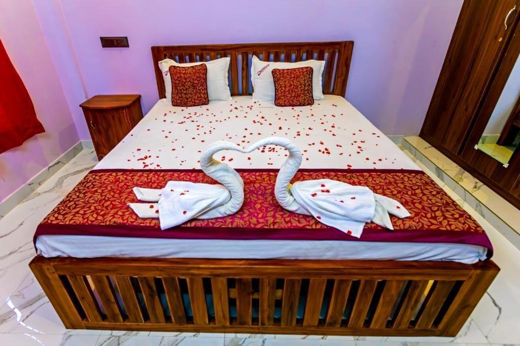 Dreamland Retreat With Swimming Pool Apartamento Kottakuppam Exterior foto