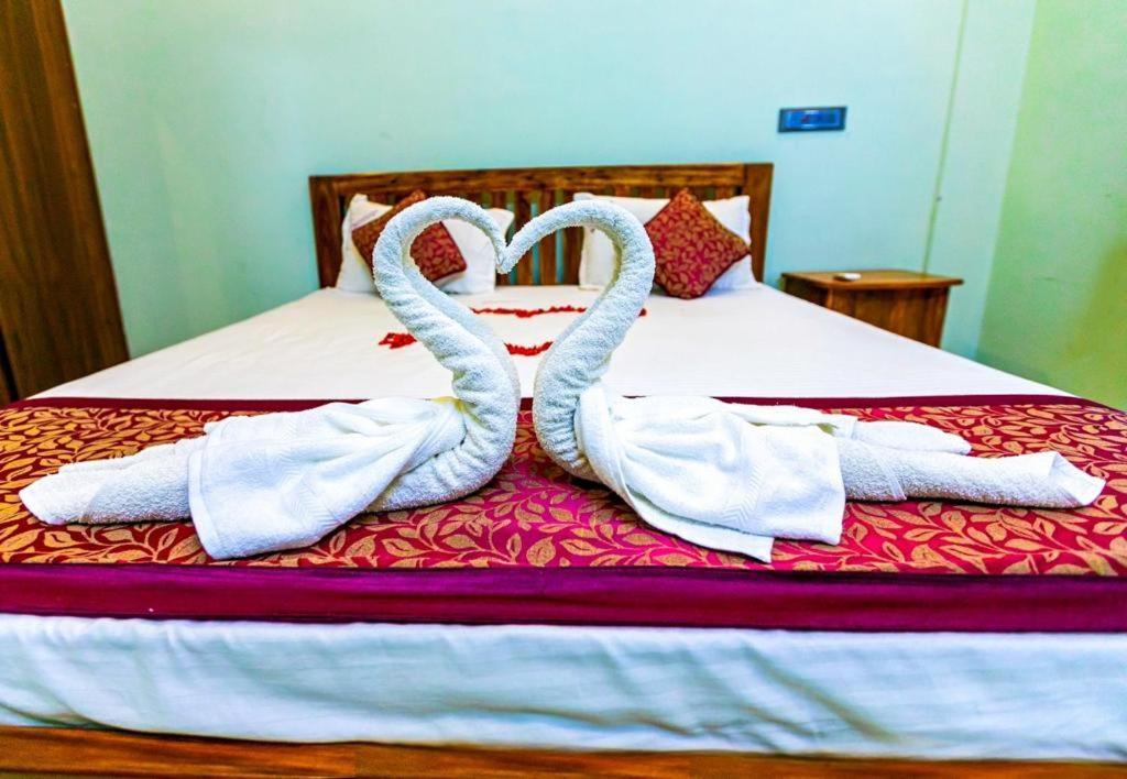 Dreamland Retreat With Swimming Pool Apartamento Kottakuppam Exterior foto