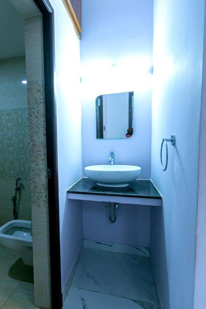 Dreamland Retreat With Swimming Pool Apartamento Kottakuppam Exterior foto