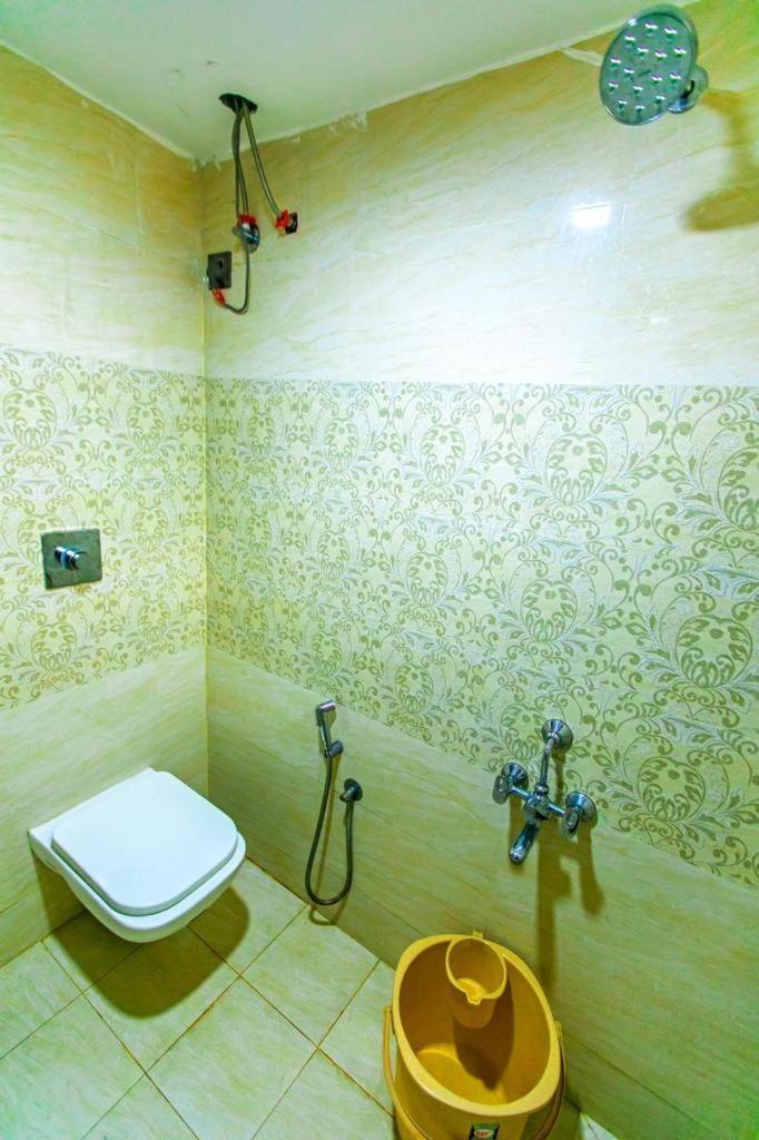 Dreamland Retreat With Swimming Pool Apartamento Kottakuppam Exterior foto